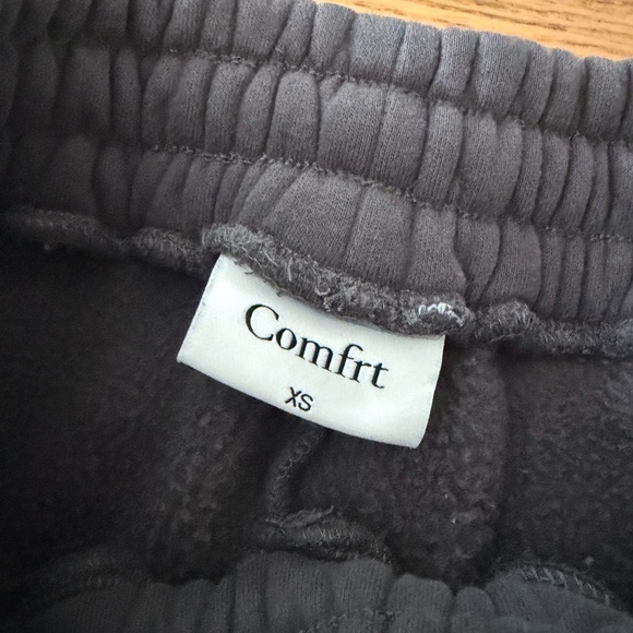 LIKE NEW Comfrt Tranquil Shorts in Charcoal (Size XS) - Picture 3 of 7